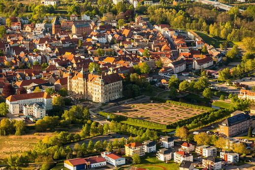 Geschenkidee Rundflug Schlösser Gutshäuser zum Geburtstag