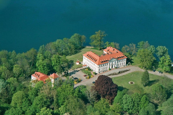 Rundflug Schloss Schorssow